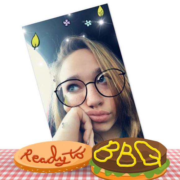 Meet your Posher, Allie - Picture 1 of 1